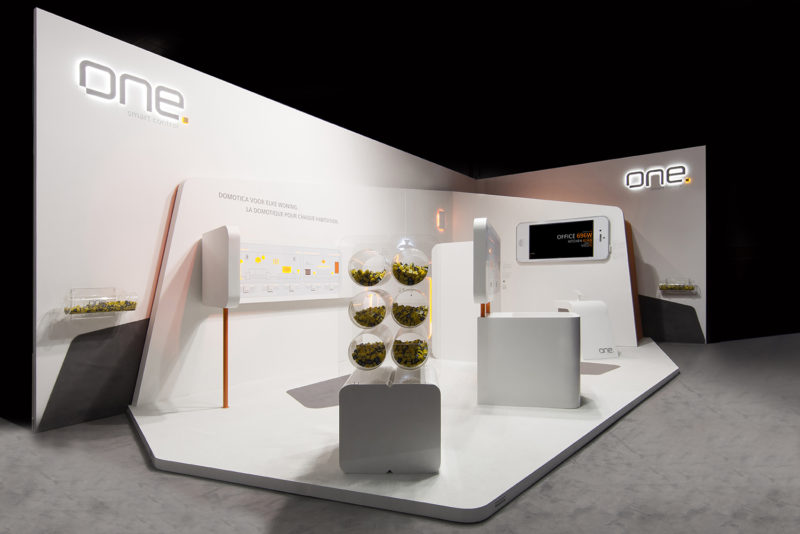 one展臺設(shè)計方案